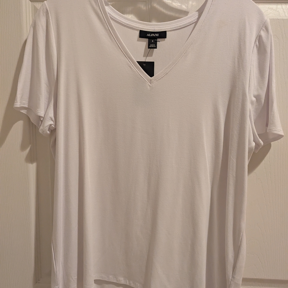 Alfani Women's White V-Neck Top